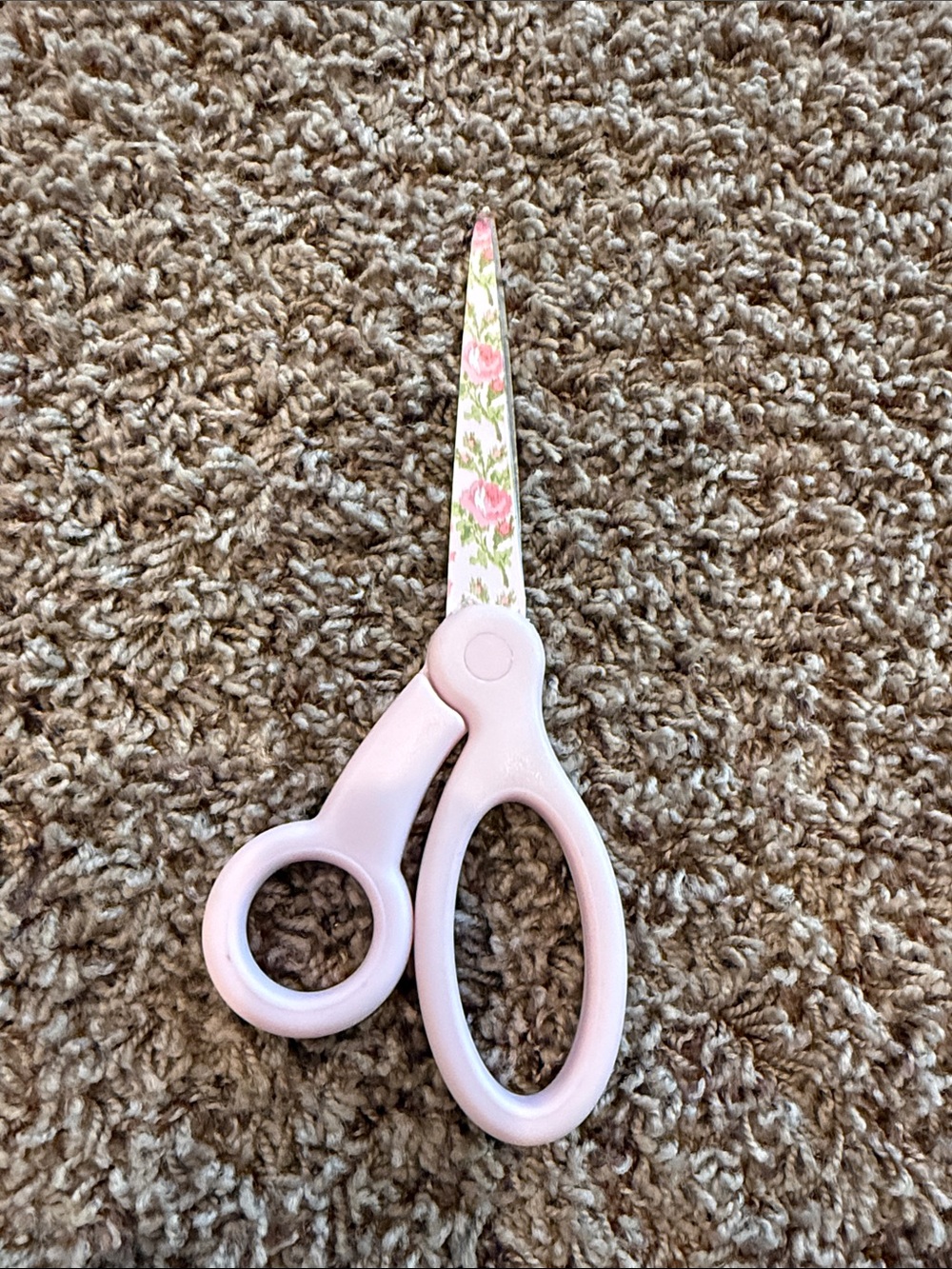 LoveShackFancy Light Pink Kids Scissors - Picture 2 of 4
